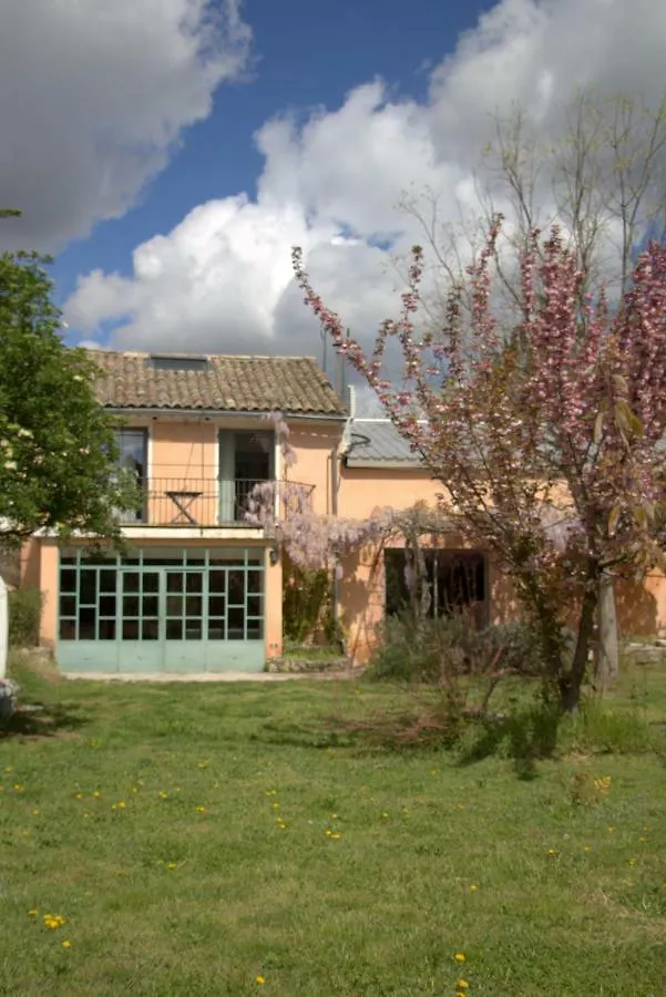 Mas Du Petit Claux Hotel Barbentane